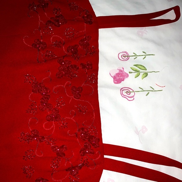 DRESS RED - Picture 3 of 5